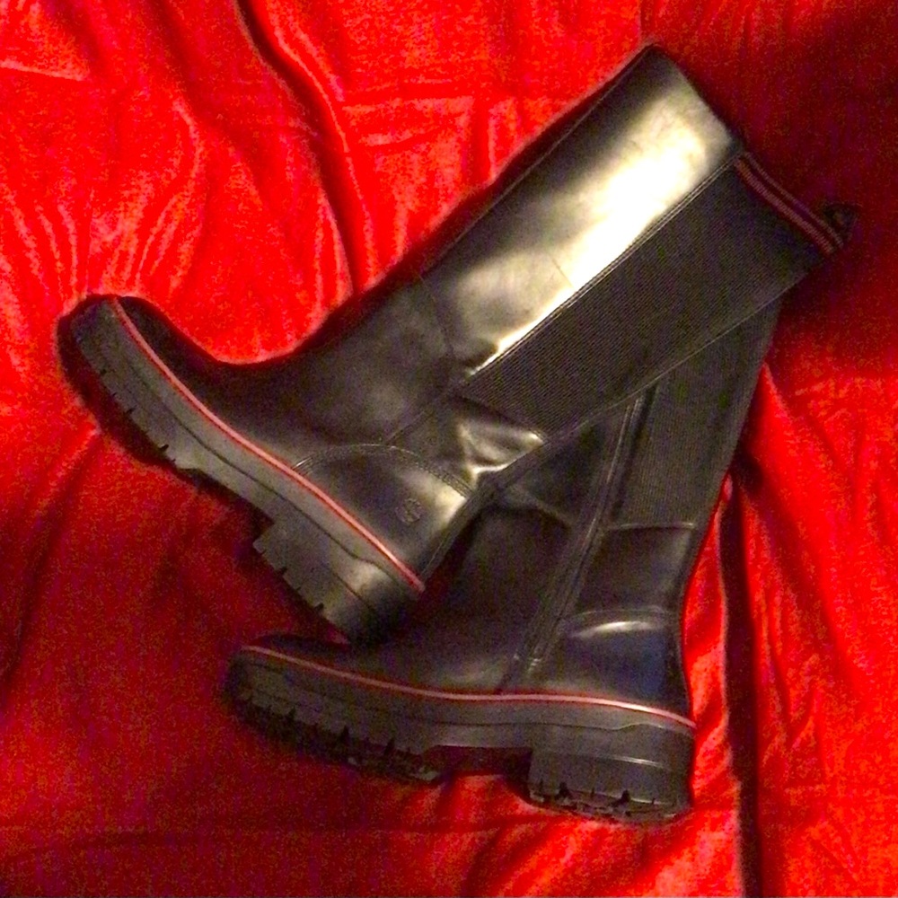 Woman’s black NWOB TIMBERLAND Malynn Waterproof Tall Fashion Boots/ size 10